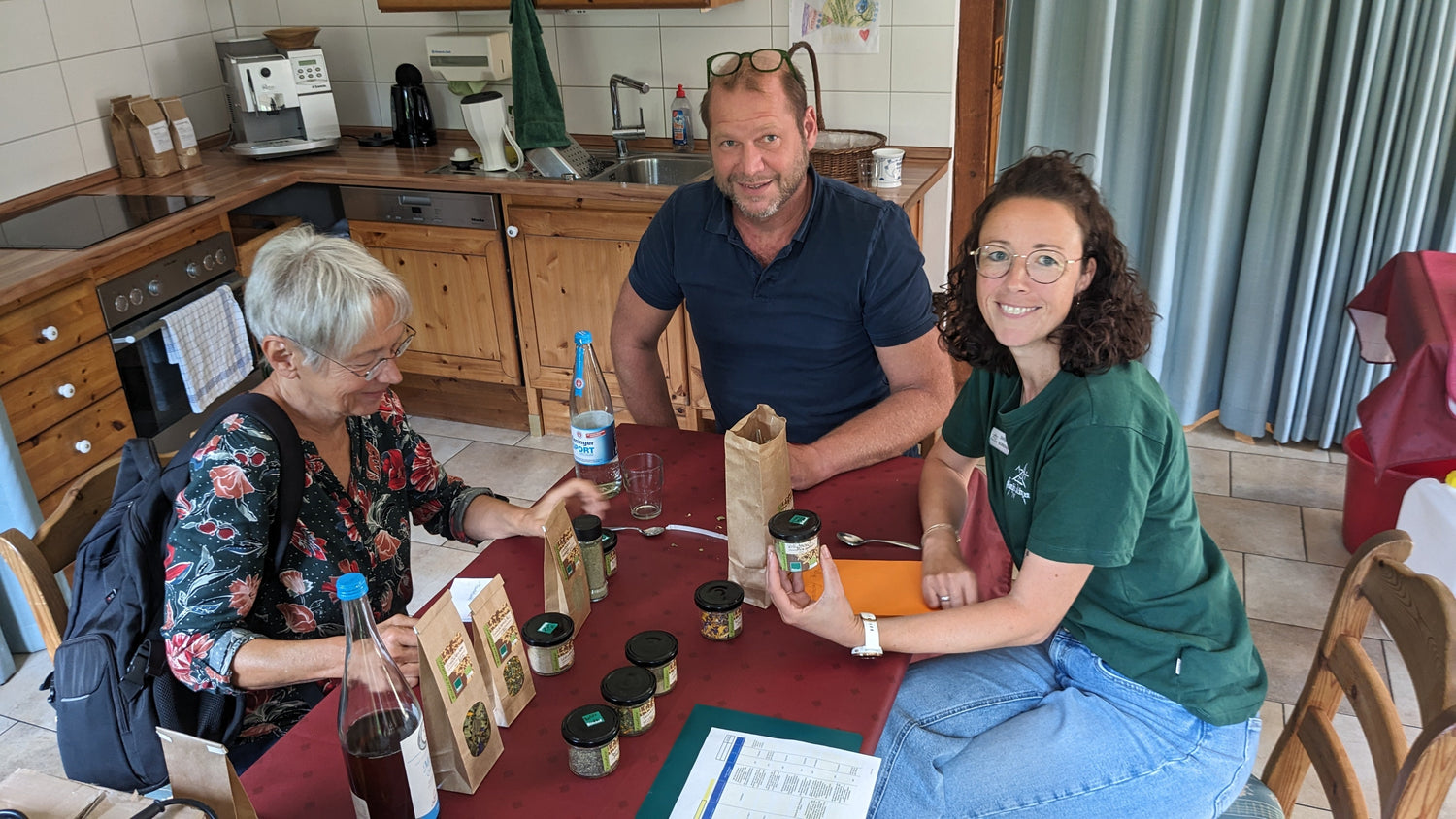 Regionale Bio-Kräutertees